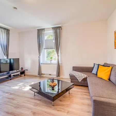 Apartment Krh - Ruhige Lage - Nahe Zentrum Und Bahnhof - Parkplatz